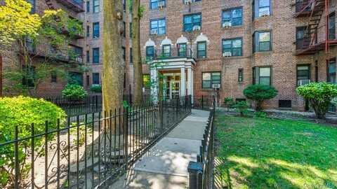 88-10 34Th Avenue, Jackson Heights, NY 11372