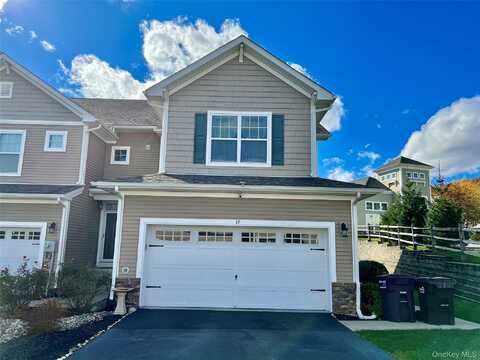 19 Highrose Ridge Way, Middletown, NY 10940