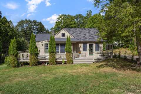 61 Durham Road, Brunswick, ME 04011