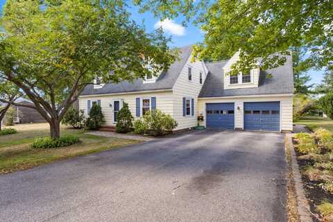 14 Elizabeth Street, Gorham, ME 04038
