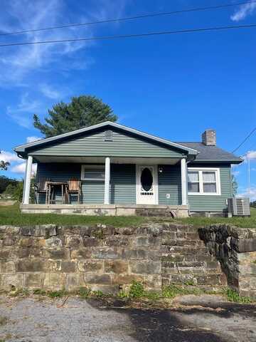 134 Quincy Lane, LASHMEET, WV 24747