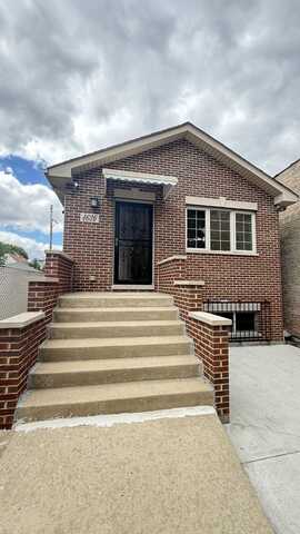 4626 S wood Street, Chicago, IL 60609