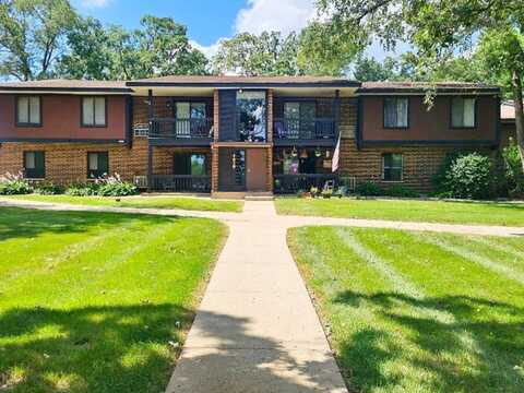 4618 W Northfox Lane, McHenry, IL 60050