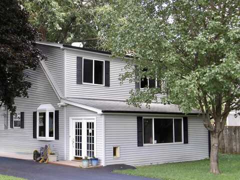 25076 W Edgar Avenue, Antioch, IL 60002