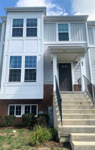 67 Nicholas Dr East, Des Plaines, IL 60016