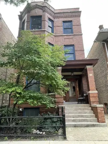 2317 W Thomas Street, Chicago, IL 60622