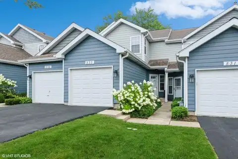533 Woodhaven Drive, Mundelein, IL 60060