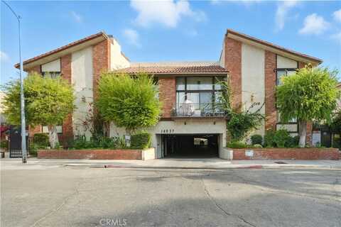 14937 Sherman Way, Van Nuys, CA 91405