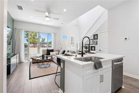 296 Alienta Lane, Rancho Mission Viejo, CA 92694