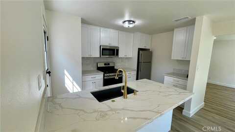 4335 Elm Avenue, Long Beach, CA 90807