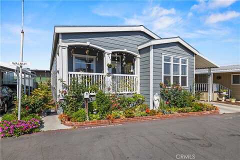 21 Walnut Via, Anaheim, CA 92801