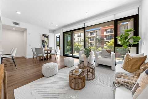 709 E Walnut Street, Pasadena, CA 91101