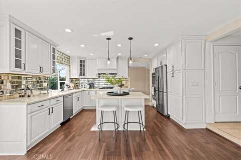 3 Christamon W, Irvine, CA 92620