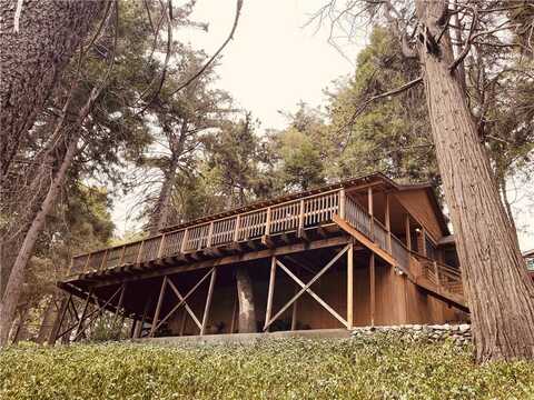 23743 Skyland Drive, Crestline, CA 92325
