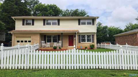 11402 SE Hillwood Drive SE, Huntsville, AL 35803