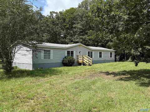 250 Friendship Road, Rainbow City, AL 35906