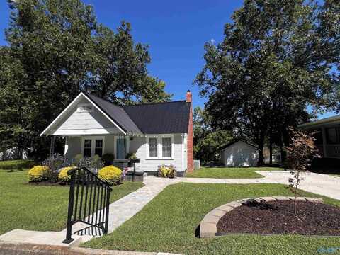 203 S 6th Street, Gadsden, AL 35903