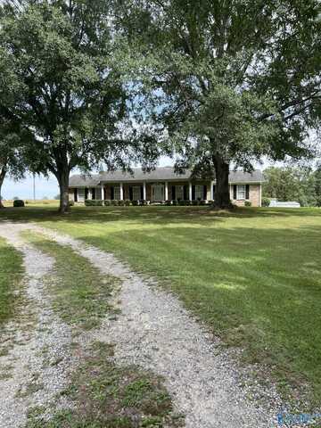 19746 Al Hwy 33, Moulton, AL 35650