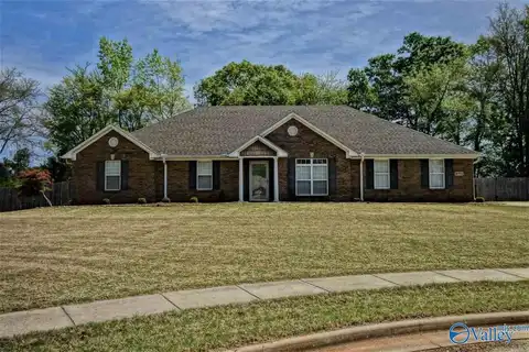 16992 Woodhaven Drive, Athens, AL 35613