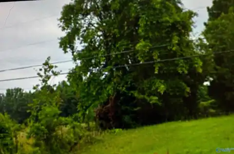 426 Telephone Tower Road, Laceys Spring, AL 35754