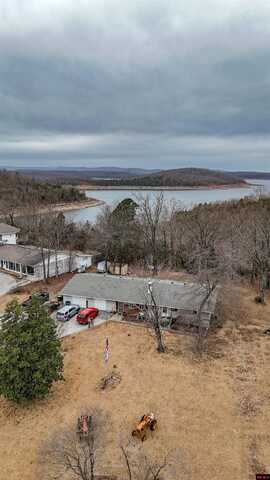 210 NORTHWEST STREET, Bull Shoals, AR 72619