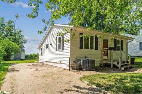 2505 S 8Th Avenue E, Newton, IA 50208