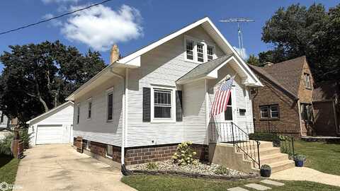 1048 1St Street NW, Mason City, IA 50401