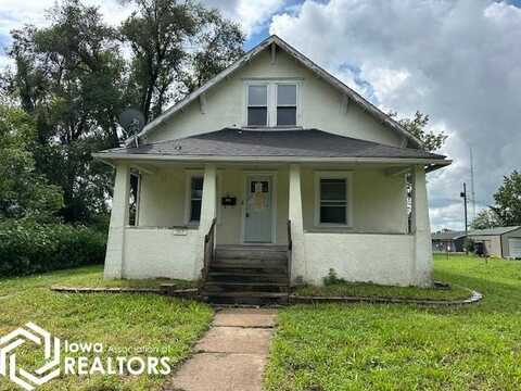 323 N 3rd Street, Seymour, IA 52590