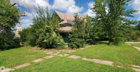 600 Oak Street, Blockton, IA 50836