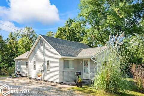 104 S Railroad, Bloomfield, IA 52537
