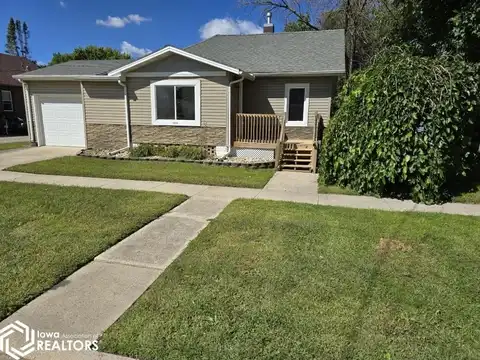 1100 2nd Avenue S, Clear Lake, IA 50428