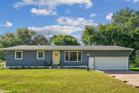 2517 Reyclif Drive, Marshalltown, IA 50158