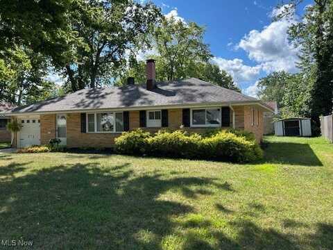 7580 Holly Drive, Mentor-On-The-Lake, OH 44060