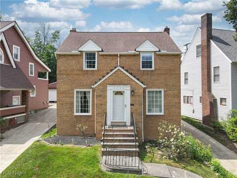 3698 Washington Boulevard, University Heights, OH 44118