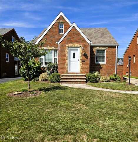 8324 Ackley Road, Parma, OH 44129