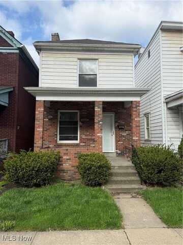 807 Virginia Avenue, Follansbee, WV 26037