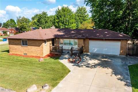 2911 Larkmoor Street, Lorain, OH 44052