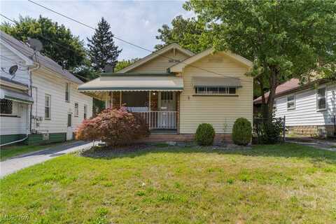 52 Rhoda Avenue, Youngstown, OH 44509