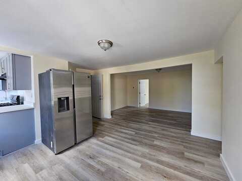 637 Bay St, #2, Staten Island, NY 10304