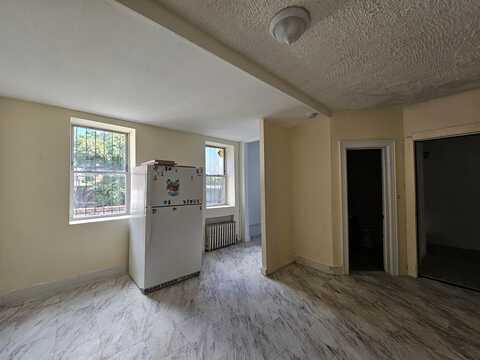 637 Bay St, #1, Staten Island, NY 10304