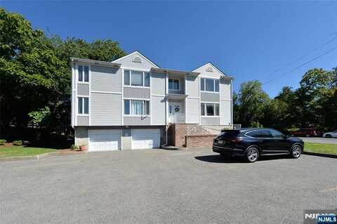 2 Grand Avenue 8, Hawthorne, NJ 07506