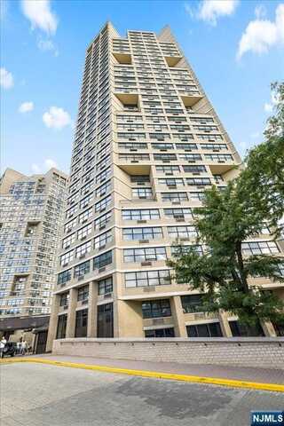 7000 E John F Kennedy 19D, Guttenberg, NJ 07093