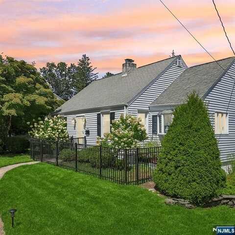 11 Lee Avenue, Hawthorne, NJ 07506