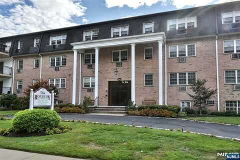 550 Fairview Avenue 203, Westwood, NJ 07675