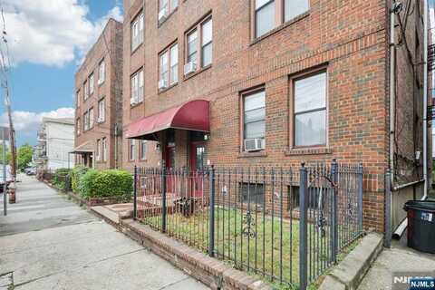 262 Clendenny Avenue 6, Jersey City, NJ 07304