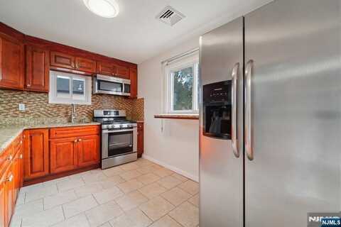 6512 Smith Avenue 2, North Bergen, NJ 07047