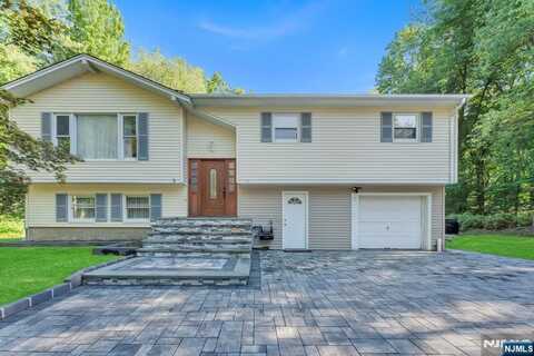 40 Newark Avenue, Wayne, NJ 07470