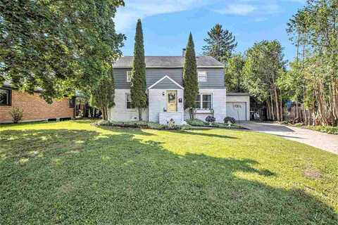 524 Cherry, Petoskey, MI 49770