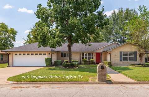 206 Spyglass Dr, Lufkin, TX 75901