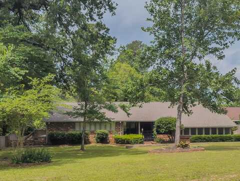 3501 Colonial Drive, Nacogdoches, TX 75965